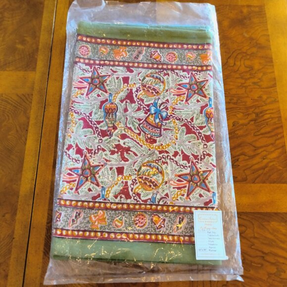 Couleur Nature Noel Table Runner and 6 Matching Napkins, NWT - Picture 6 of 12